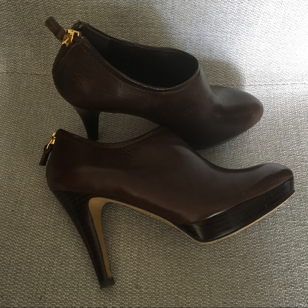 Franco Sarto Artist’s Collection Booties size 5